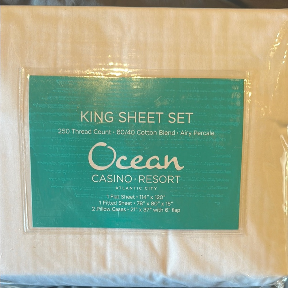 White Luxury Bedding Sheets Set